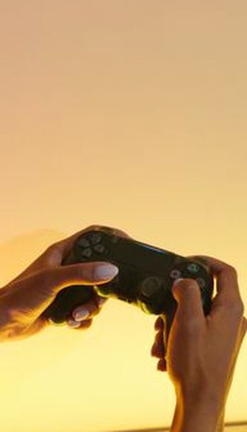 game gian lận 8Day